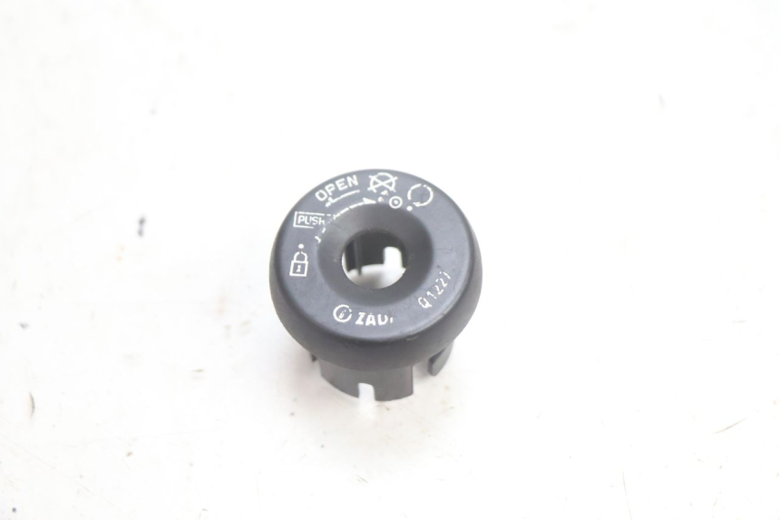 photo de CACHE NEIMAN YAMAHA YP MAJESTY 125 (2002 - 2006) - Vue principale