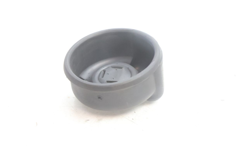 photo de CACHE POUSSIERE PHARE BMW C1 125 (2000 - 2003) - Autre angle de vue