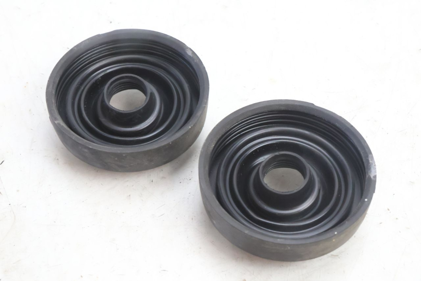 photo de CACHE POUSSIERE PHARE HONDA FES PANTHEON 2T 125 (1998 - 2002) - Détail de la pièce