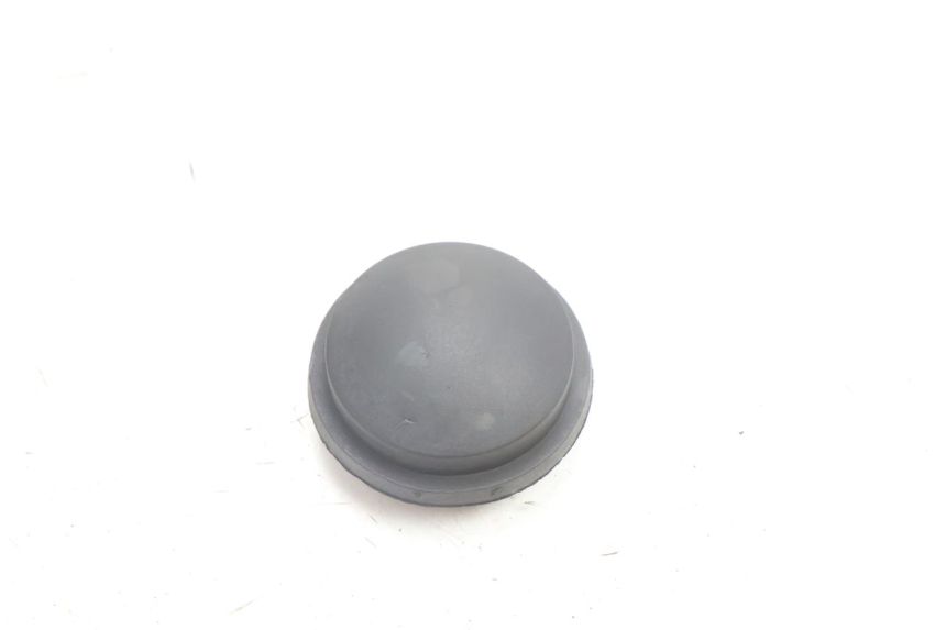 photo de CACHE ROUE PIAGGIO FLY 2T 50 (2004 - 2017) - Détail de la pièce