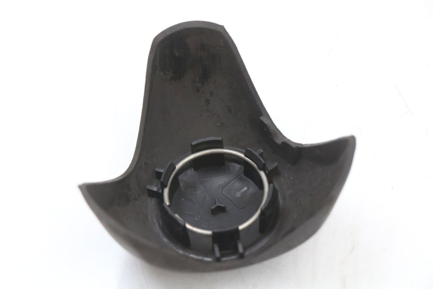 photo de CACHE ROUE MBK MW TRYPTIK 125 (2014 - 2016)