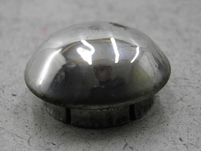 photo de CACHE ROUE PIAGGIO MP3 LT 300 (2010 - 2016)