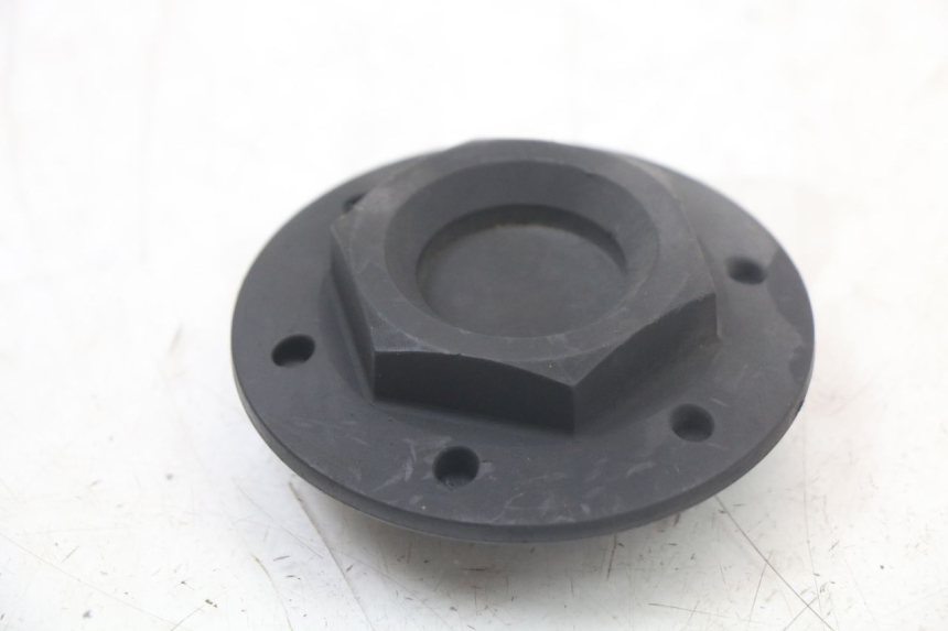 photo de CACHE ROUE GILERA RUNNER LC 50 (1997 - 1998) - Détail de la pièce