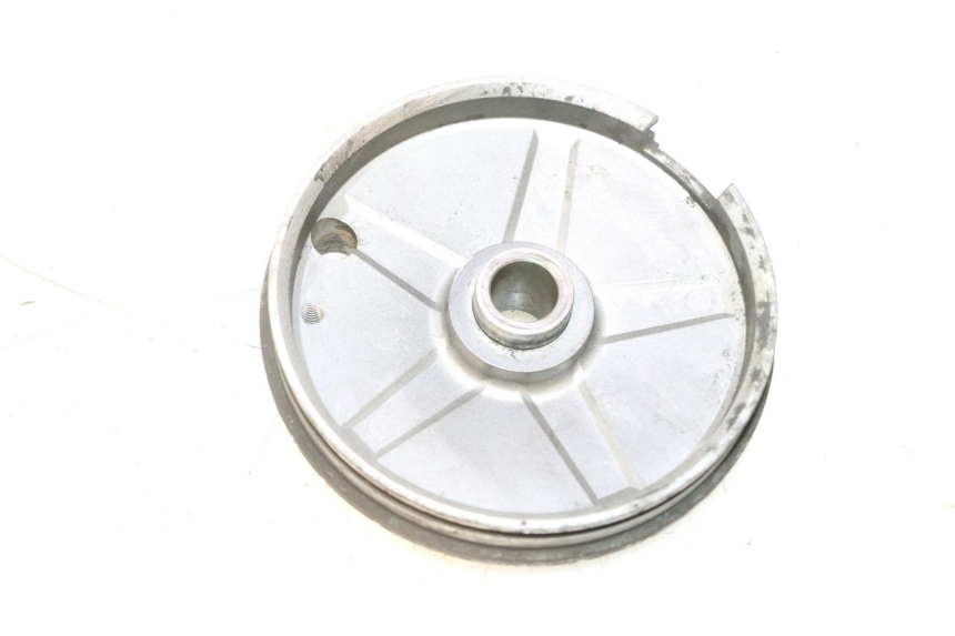 photo de CACHE ROUE YAMAHA X-MAX XMAX 125 (2010 - 2013) - Détail de la pièce