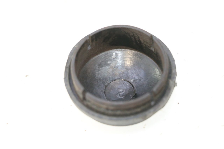photo de CACHE ROUE PIAGGIO ZIP 2T 50 (2009 - 2019) - Détail de la pièce