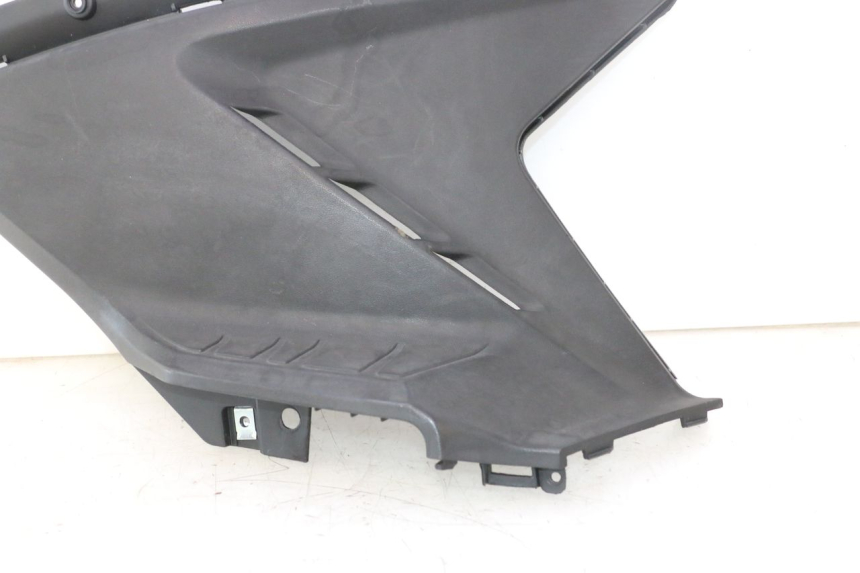 photo de CACHE SOUS SELLE DROIT KYMCO AGILITY CITY 16P 125 (2015 - 2024) - Autre angle de vue