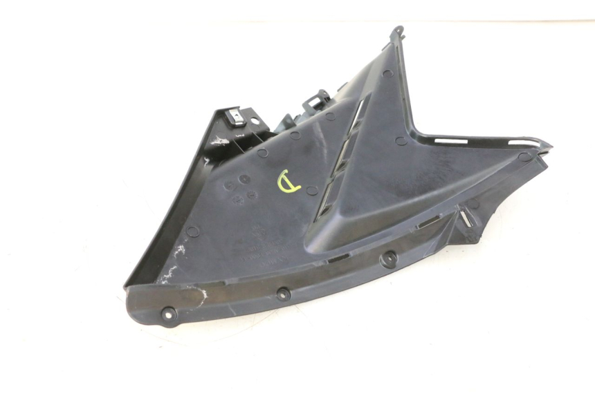 photo de CACHE SOUS SELLE DROIT KYMCO AGILITY CITY 16P 125 (2015 - 2024) - État de surface