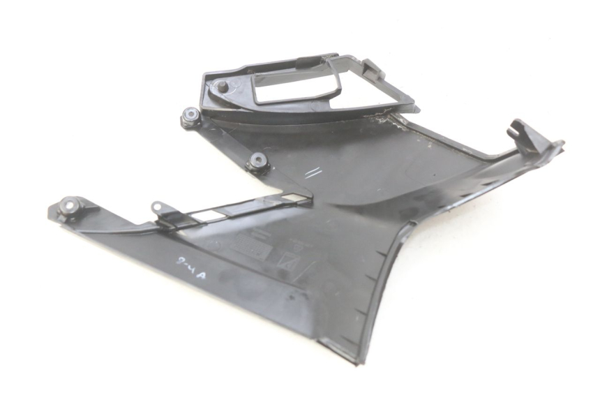 photo de CACHE SOUS SELLE DROIT APRILIA SXR 50 (2021 - 2023)
