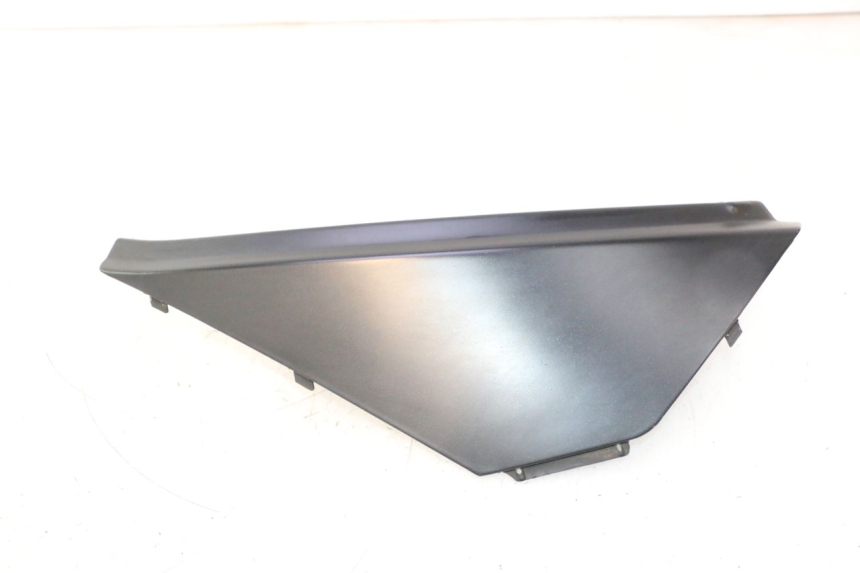 photo de CACHE SOUS SELLE DROIT APRILIA ATLANTIC S 125 (2010 - 2013) - Vue principale