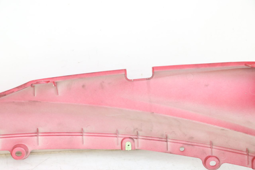 photo de CACHE SOUS SELLE DROIT PEUGEOT DJANGO 4T 50 (2014 - 2019) - Points de fixation