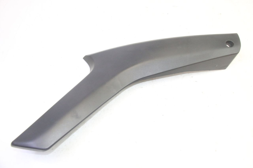 photo de CACHE SOUS SELLE DROIT SUZUKI DL V STROM 1000 (2002 - 2007) - Vue principale