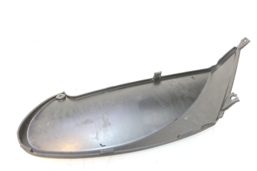 photo de CACHE SOUS SELLE DROIT PIAGGIO FLY 2T 50 (2004 - 2017) - Autre angle de vue