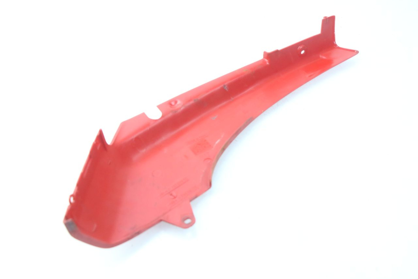 photo de CACHE SOUS SELLE DROIT PEUGEOT FOX 50 (1995 - 2003)