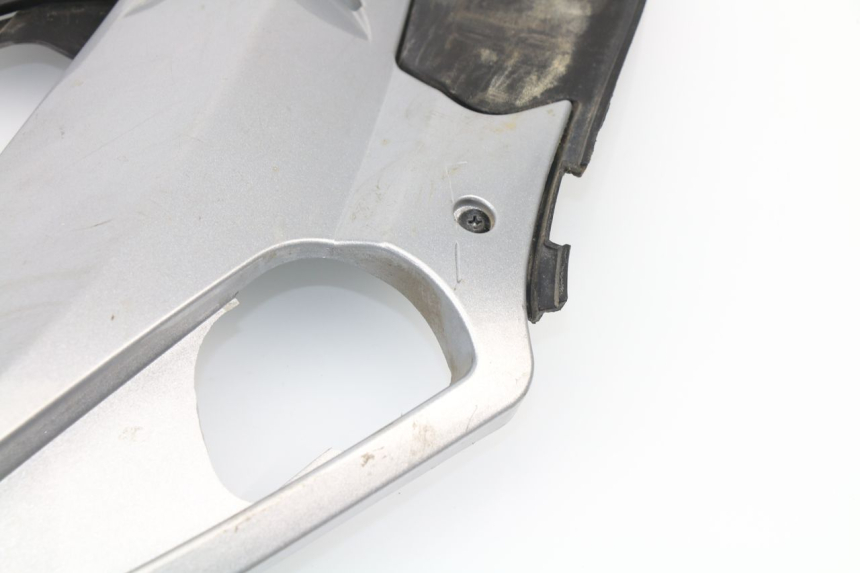 photo de CACHE SOUS SELLE DROIT GILERA RUNNER 50 (1999 - 2005)