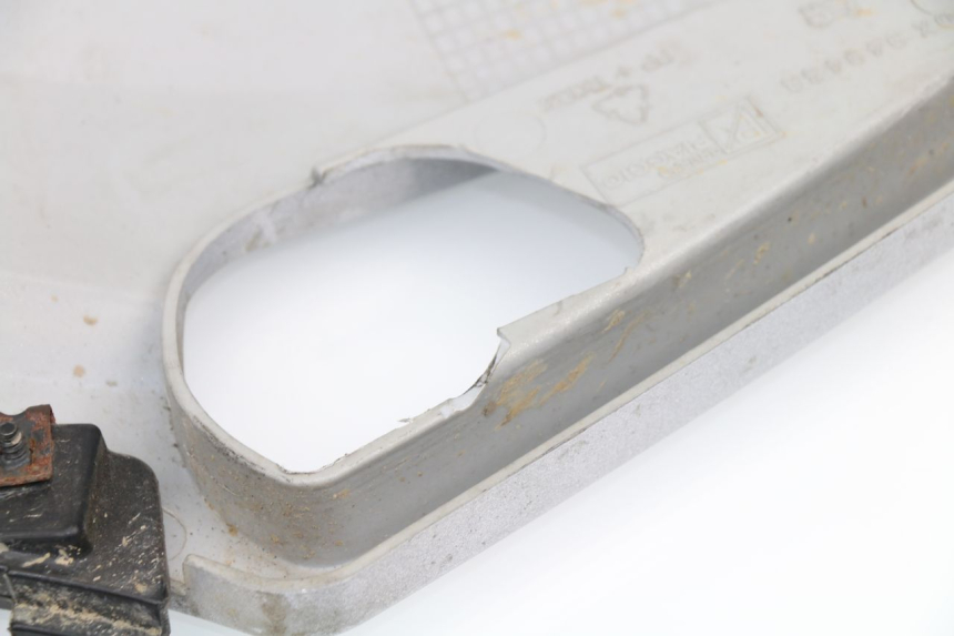 photo de CACHE SOUS SELLE DROIT GILERA RUNNER 50 (1999 - 2005)