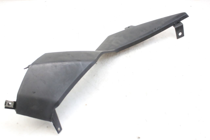 photo de CACHE SOUS SELLE DROIT DERBI GPR 50 (2004 - 2009)