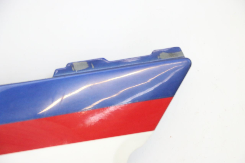 photo de CACHE SOUS SELLE DROIT KAWASAKI GPX R WARBIRD 600 (1988 - 1993) - Détails caractéristiques