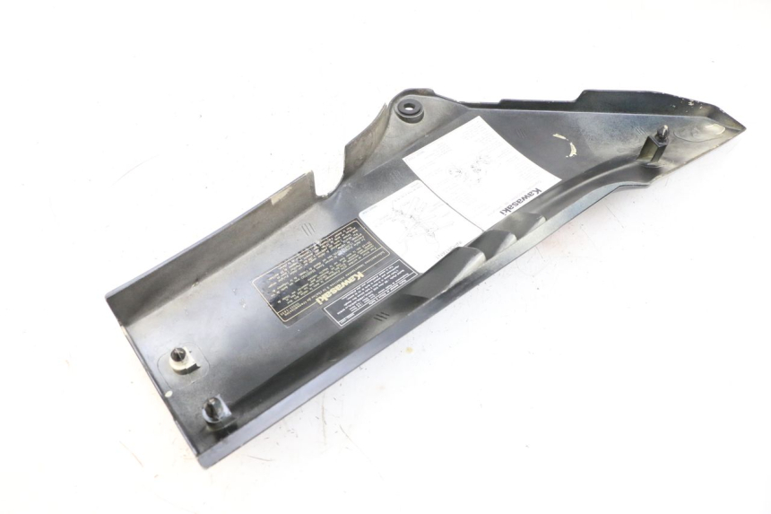 photo de CACHE SOUS SELLE DROIT KAWASAKI GPZ RX 1000 (1986 - 1988) - Autre angle de vue