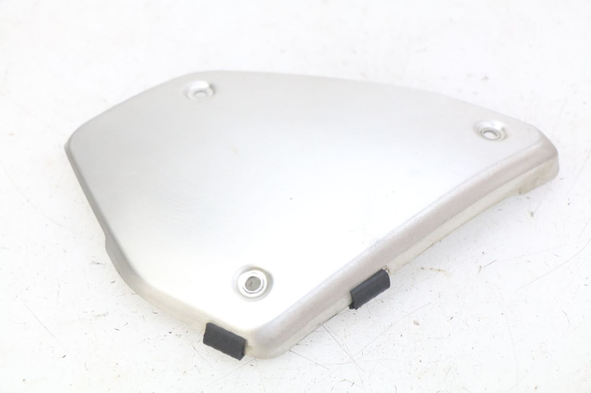 photo de CACHE SOUS SELLE DROIT HONDA CB R 1000 (2018 - 2023)