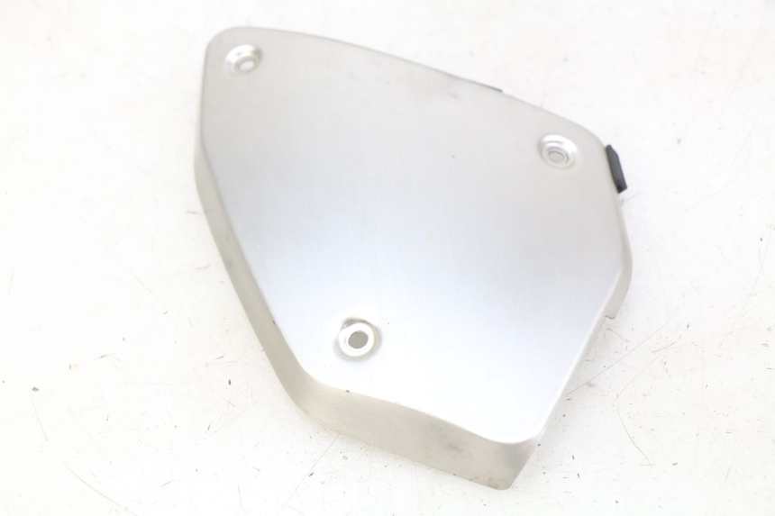 photo de CACHE SOUS SELLE DROIT HONDA CB R 1000 (2018 - 2023)