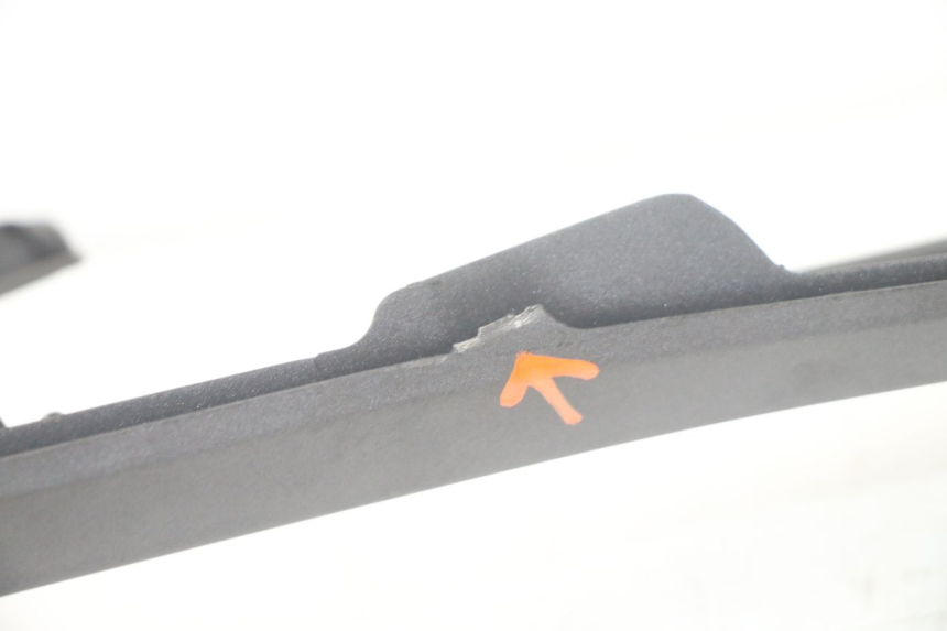 photo de CACHE SOUS SELLE DROIT HONDA FORZA 125 (2021 - 2025)