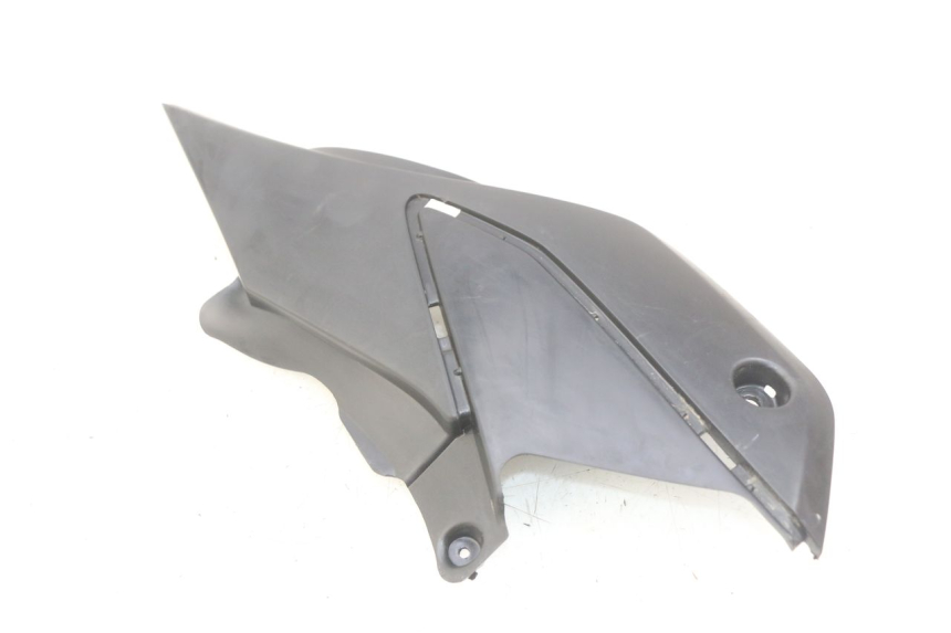 photo de CACHE SOUS SELLE DROIT HONDA XR L 125 (2003 - 2007)