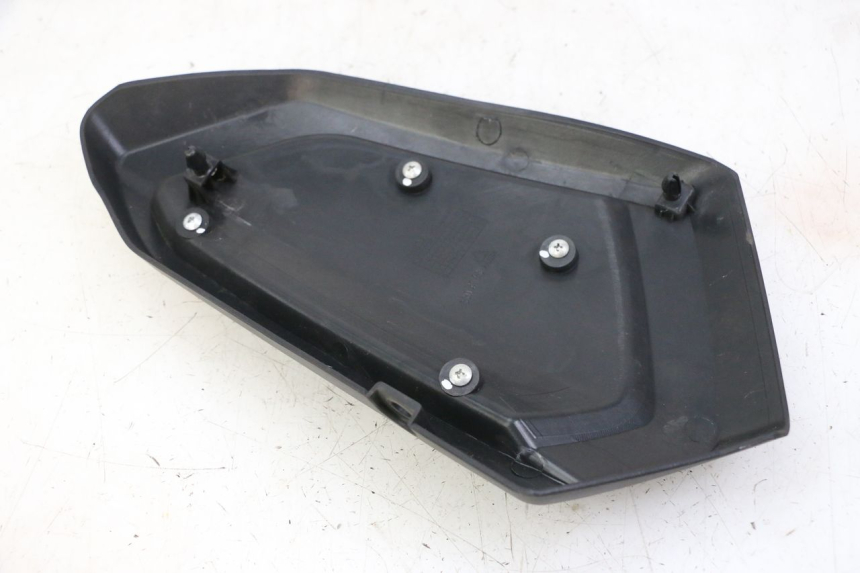 photo de CACHE SOUS SELLE DROIT KEEWAY K-LIGHT KLIGHT 125 (2018 - 2025)