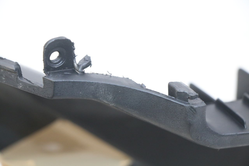 photo de CACHE SOUS SELLE DROIT KYMCO AGILITY 16+ 4T 50 (2018 - 2023)