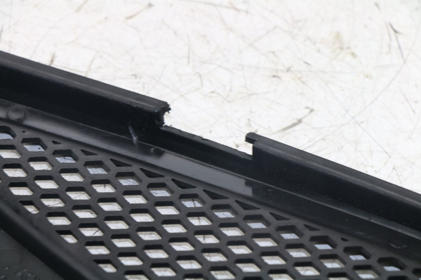 photo de CACHE SOUS SELLE DROIT KYMCO AGILITY RS 4T 50 (2009 - 2013)