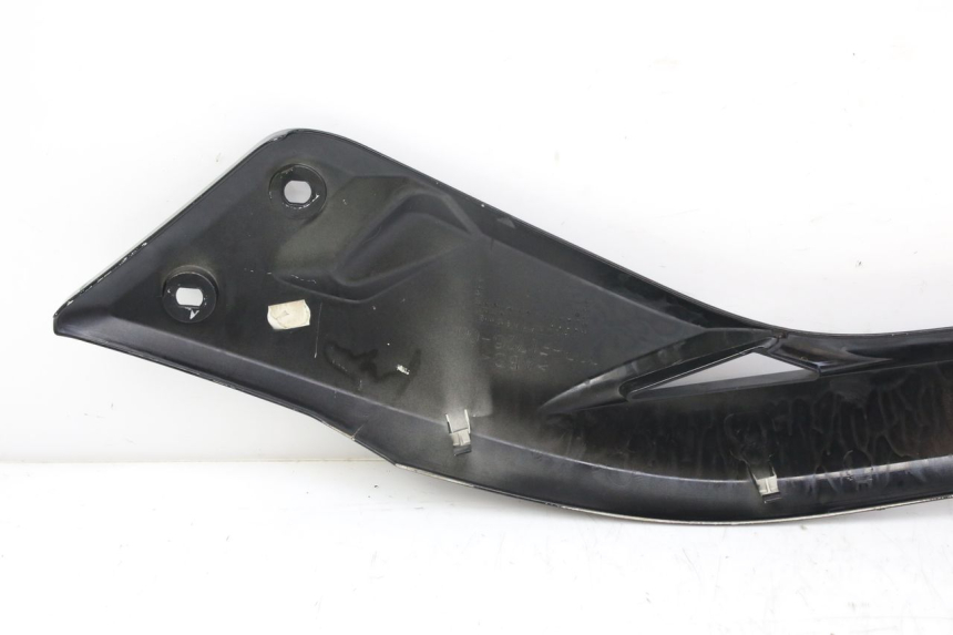 photo de CACHE SOUS SELLE DROIT MBK SKYCRUISER 125 (2010 - 2013)