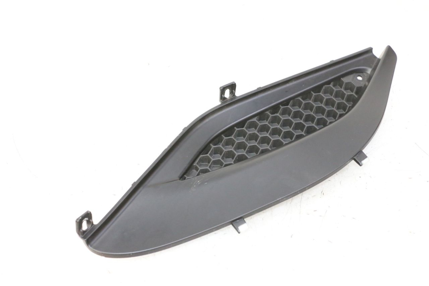photo de CACHE SOUS SELLE DROIT PIAGGIO MP3 HPE 310 (2024 - 2025)