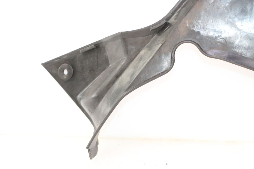 photo de CACHE SOUS SELLE DROIT KYMCO MXU R 250 (2004 - 2010) - Points de fixation