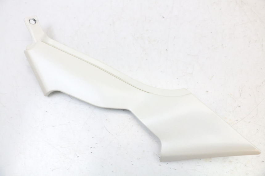 photo de CACHE SOUS SELLE DROIT MOTO GUZZI NORGE 8V GT 1200 (2011 - 2016) - Vue principale