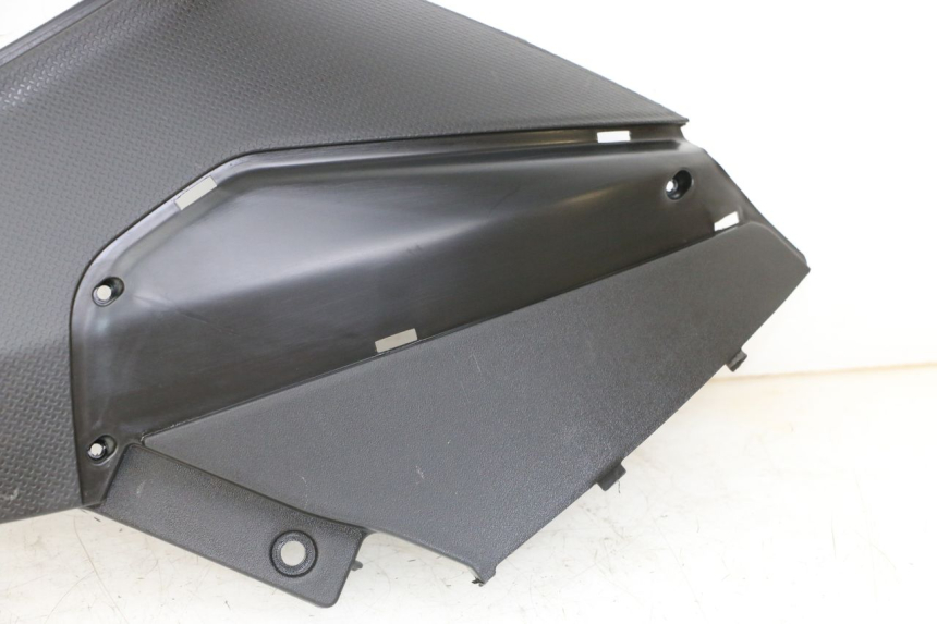 photo de CACHE SOUS SELLE DROIT PIAGGIO NRG POWER PUREJET 50 (2018 - 2021)