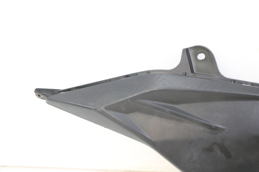 photo de CACHE SOUS SELLE DROIT SYM ORBIT III 3 4T 50 (2021 - 2025) - Points de fixation