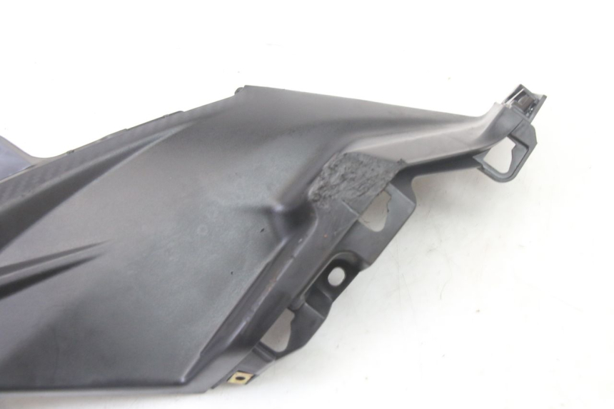 photo de CACHE SOUS SELLE DROIT SYM ORBIT III 3 4T 50 (2021 - 2025)
