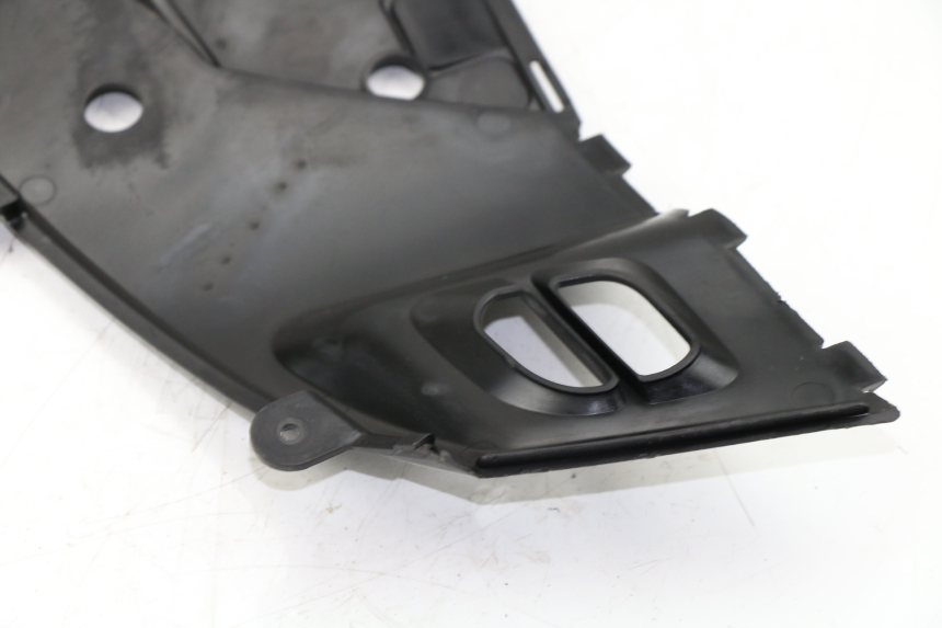 photo de CACHE SOUS SELLE DROIT KYMCO PEOPLE S 125 (2000 - 2008)