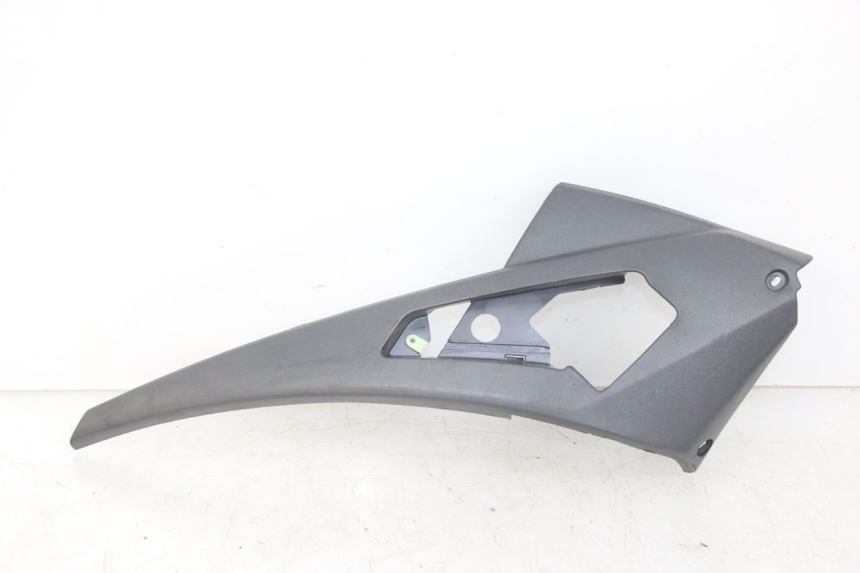 photo de CACHE SOUS SELLE DROIT PEUGEOT GEOPOLIS RS 125 (2007 - 2009)