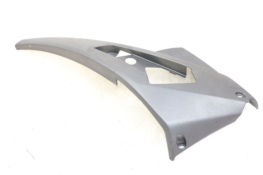 photo de CACHE SOUS SELLE DROIT PEUGEOT GEOPOLIS RS 125 (2007 - 2009)