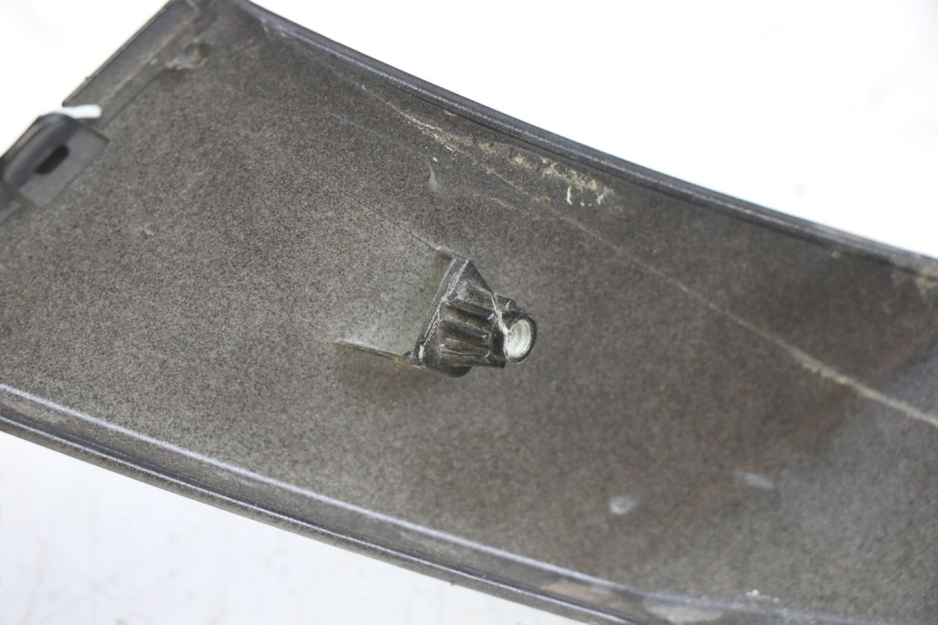 photo de CACHE SOUS SELLE DROIT PEUGEOT SPEEDFIGHT 4 4T 50 (2015 - 2019)