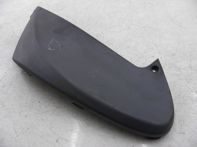 photo de CACHE SOUS SELLE DROIT PIAGGIO FLY 125 (2005 - 2012)