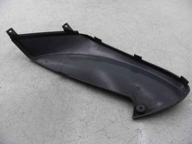 photo de CACHE SOUS SELLE DROIT PIAGGIO FLY 125 (2005 - 2012)