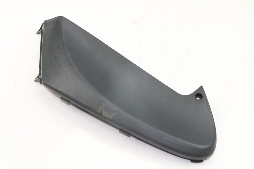 photo de CACHE SOUS SELLE DROIT PIAGGIO FLY 125 (2005 - 2012)