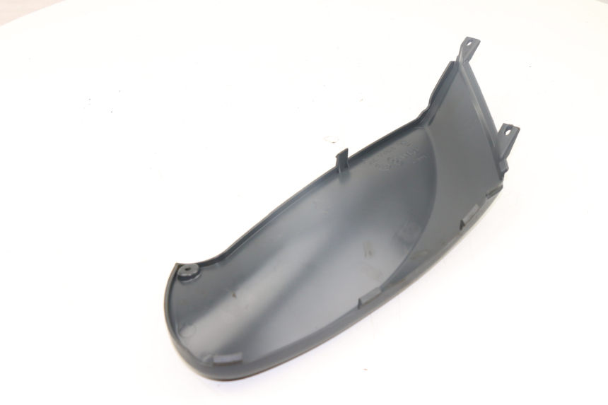photo de CACHE SOUS SELLE DROIT PIAGGIO FLY 125 (2005 - 2012)