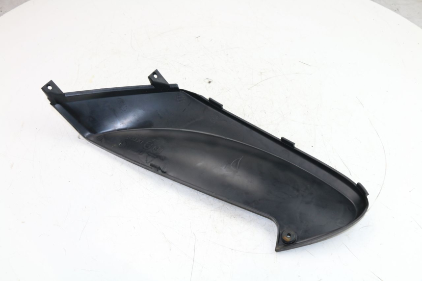 photo de CACHE SOUS SELLE DROIT PIAGGIO FLY 4T 50 (2004 - 2010)
