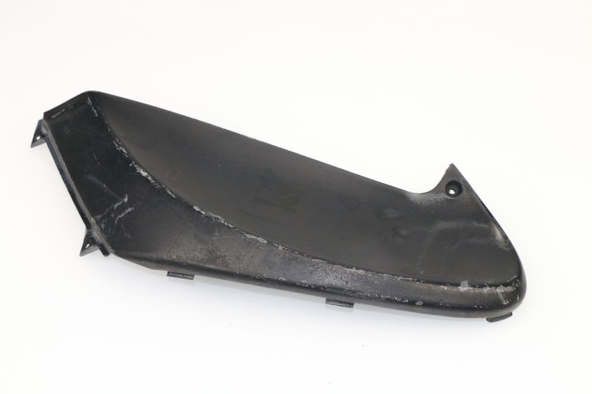 photo de CACHE SOUS SELLE DROIT PIAGGIO FLY 4T 50 (2004 - 2010)