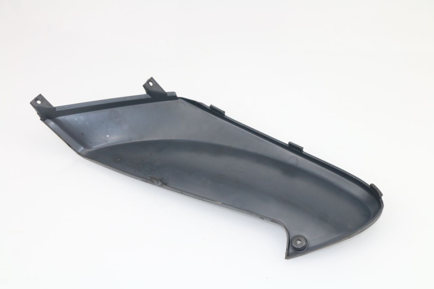 photo de CACHE SOUS SELLE DROIT PIAGGIO FLY 4T 50 (2004 - 2010)