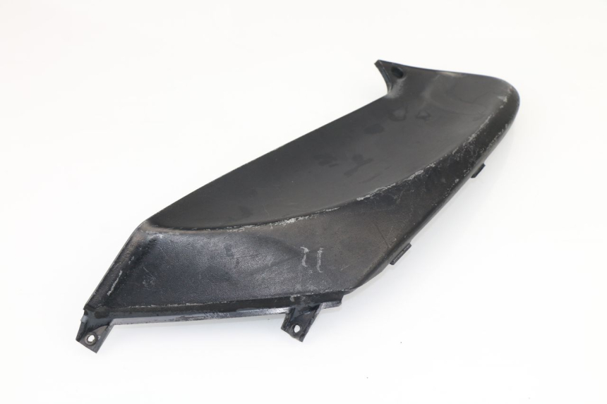 photo de CACHE SOUS SELLE DROIT PIAGGIO FLY 4T 50 (2004 - 2010)