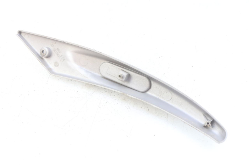 photo de CACHE SOUS SELLE DROIT PIAGGIO LIBERTY 4T 50 (2004 - 2008)