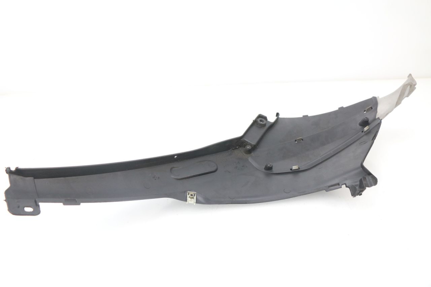 photo de CACHE SOUS SELLE DROIT PIAGGIO NRG 50 (2004 - 2017)